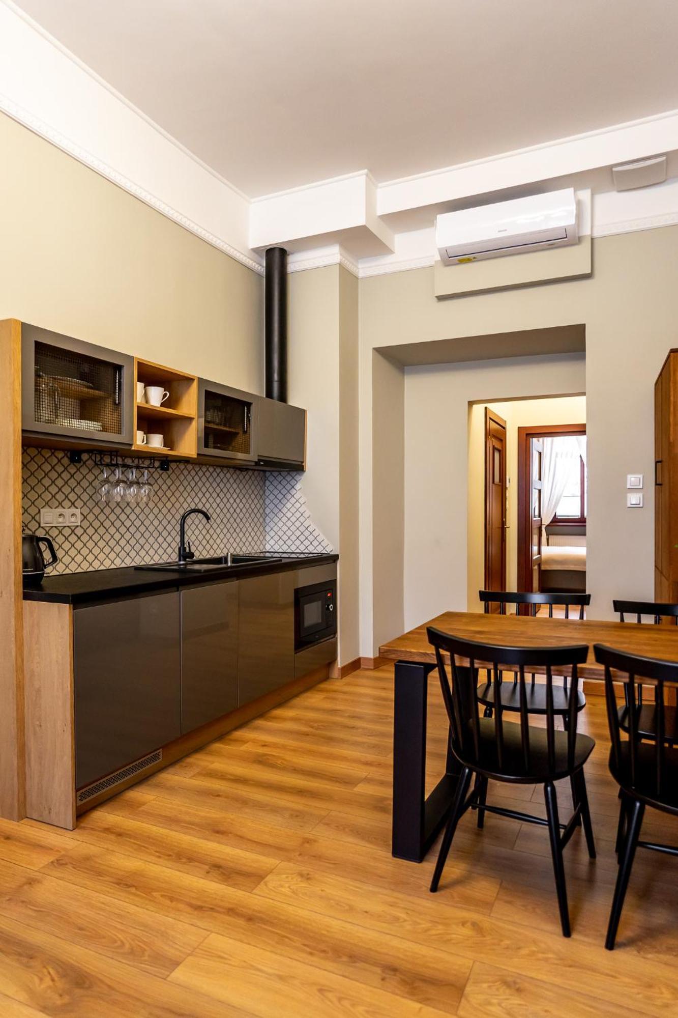 Old Town Ac Apartments Main Raiway Station Kraków Zewnętrze zdjęcie